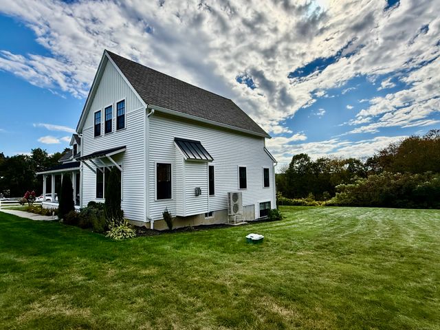 56 West View Drive, Woodstock, CT 06281