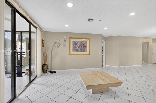 5133 Brisata Circle L, Boynton Beach, FL 33437