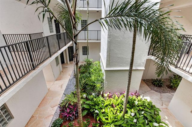5133 Brisata Circle L, Boynton Beach, FL 33437