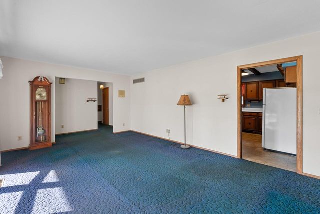 4607 Hillcrest PARKWAY, Slinger, WI 53086