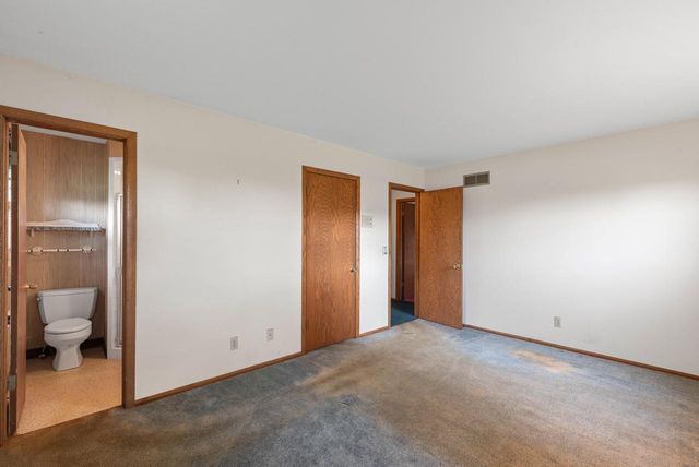 4607 Hillcrest PARKWAY, Slinger, WI 53086