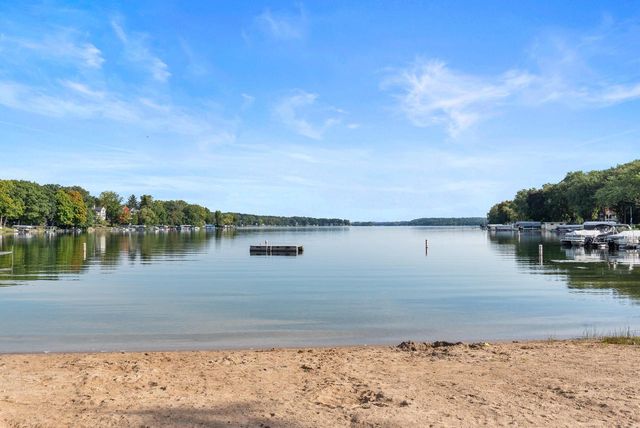 4607 Hillcrest PARKWAY, Slinger, WI 53086