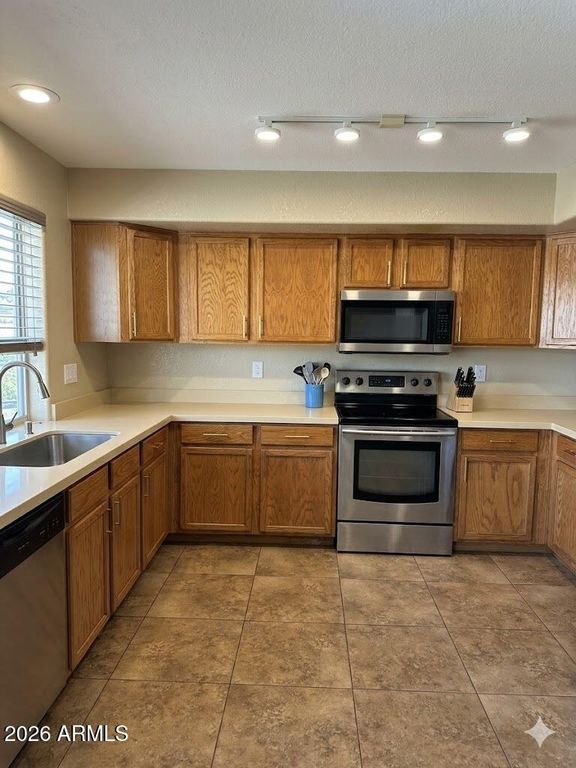12466 W EL NIDO Lane, Litchfield Park, AZ 85340 — photo 5