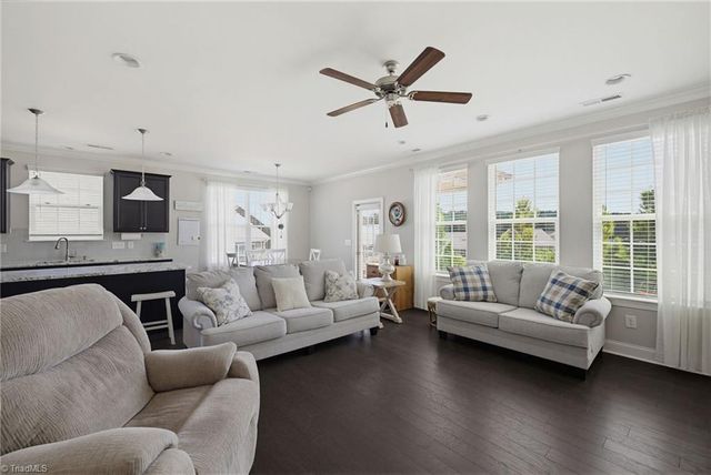 1405 Farm Ridge Road, Kernersville, NC 27284
