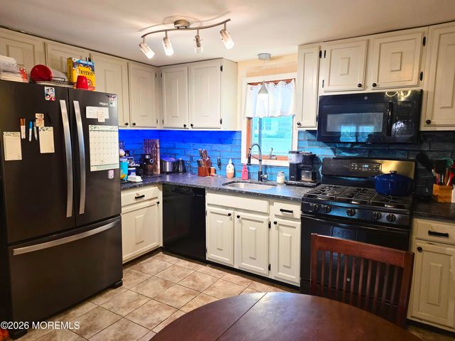 1210 Taylor Lane, Forked River, NJ 08731