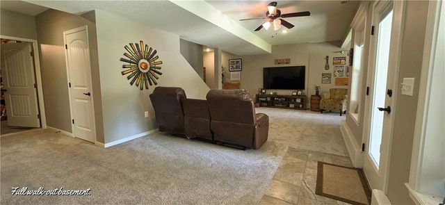 18340 Selwyn Drive, Warsaw, MO 65355