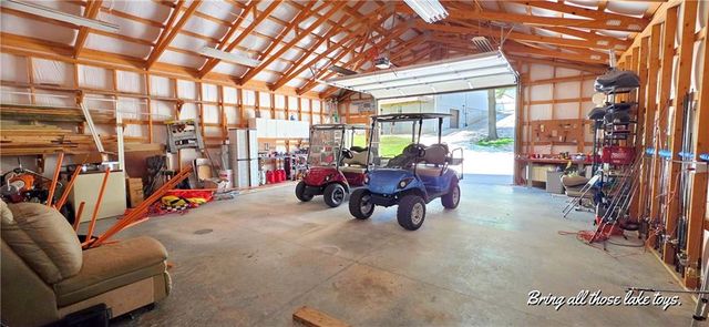 18340 Selwyn Drive, Warsaw, MO 65355