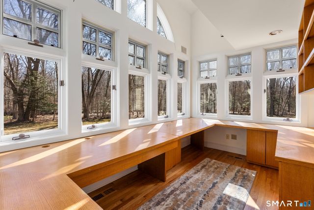 11 Highview Drive, Woodbridge, CT 06525