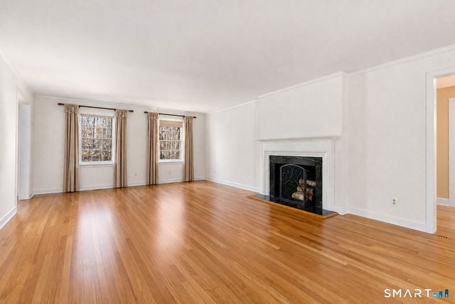 11 Highview Drive, Woodbridge, CT 06525