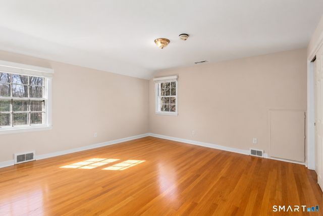 11 Highview Drive, Woodbridge, CT 06525