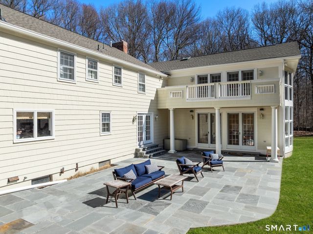 11 Highview Drive, Woodbridge, CT 06525