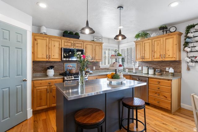 286 W SKY CT, Saratoga Springs, UT 84045