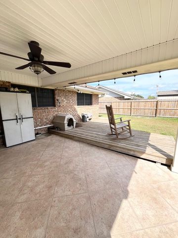 1507 Coral Dr, Houma, LA 70360