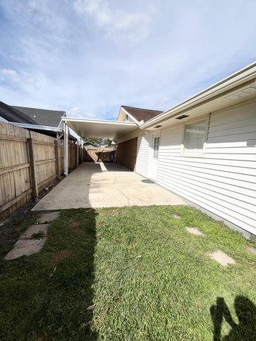 1507 Coral Dr, Houma, LA 70360