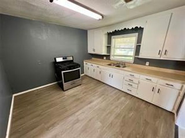 231 Moore Street, Richwood, TX 77531