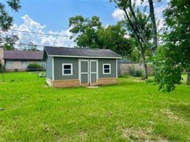 231 Moore Street, Richwood, TX 77531