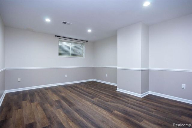 7671 Danbury Circle, West Bloomfield, MI 48322