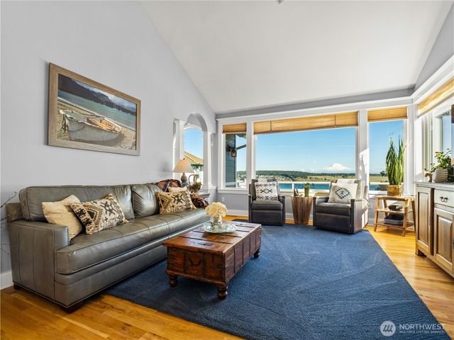 1559 13th AVE, Fox Island, WA 98333