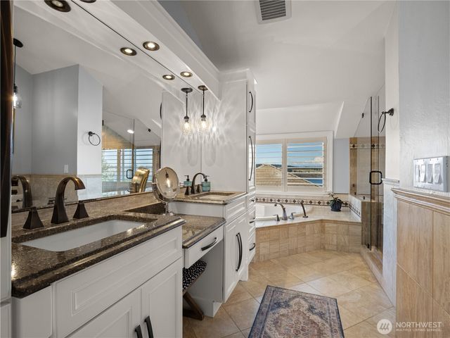 1559 13th AVE, Fox Island, WA 98333