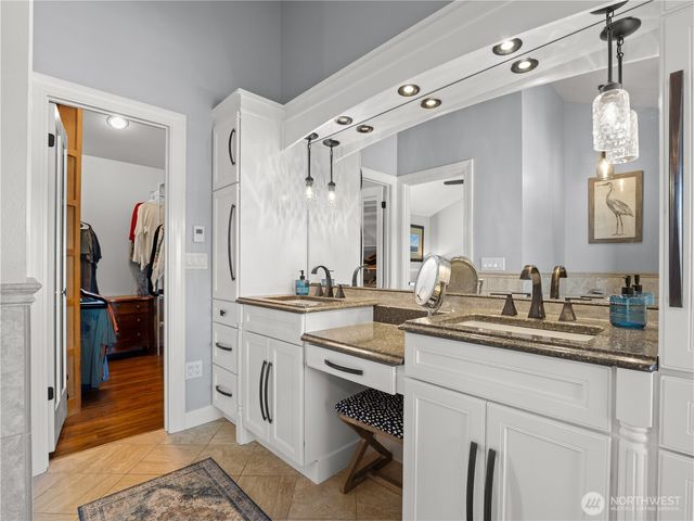 1559 13th AVE, Fox Island, WA 98333