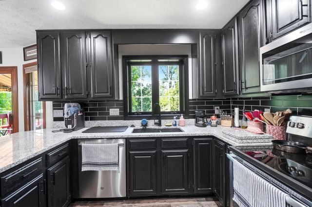 1126 Kingsgate Road 1126 Kingsgate Road, Springfield, OH 45503