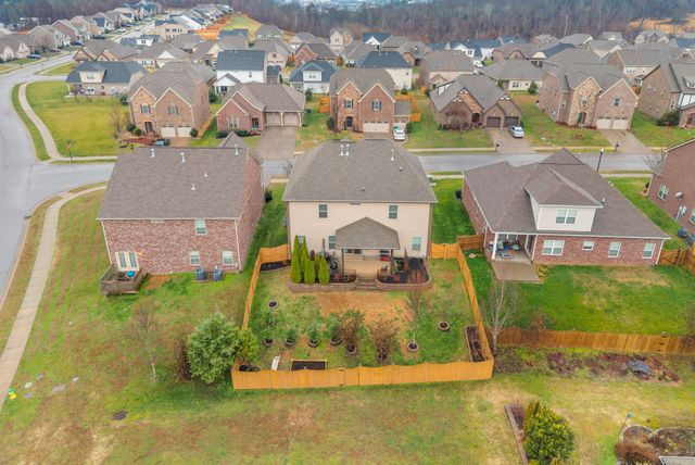 1102 Marys Pl, Lebanon, TN 37090