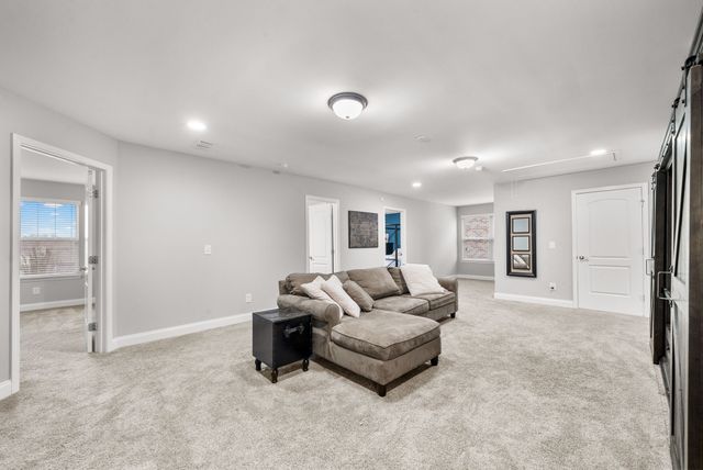 1102 Marys Pl, Lebanon, TN 37090