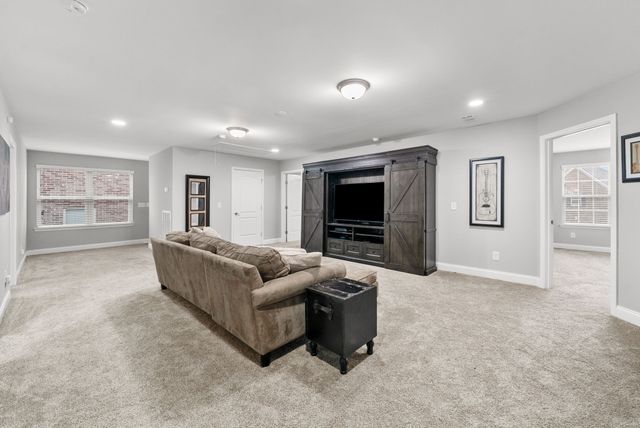 1102 Marys Pl, Lebanon, TN 37090