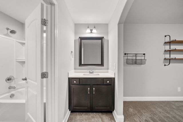 1102 Marys Pl, Lebanon, TN 37090