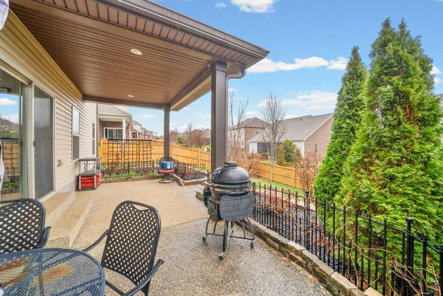 1102 Marys Pl, Lebanon, TN 37090