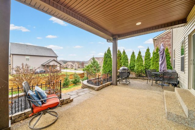 1102 Marys Pl, Lebanon, TN 37090