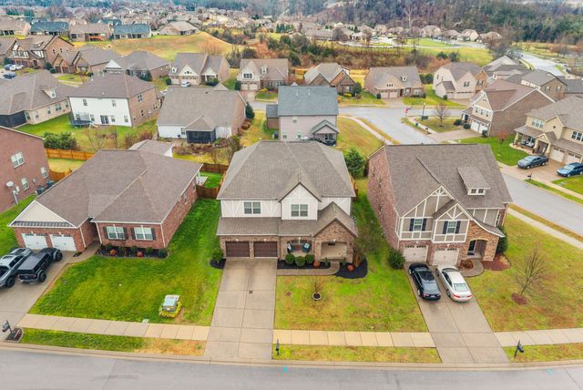 1102 Marys Pl, Lebanon, TN 37090