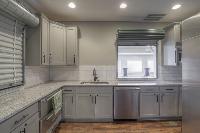 1102 Marys Pl, Lebanon, TN 37090