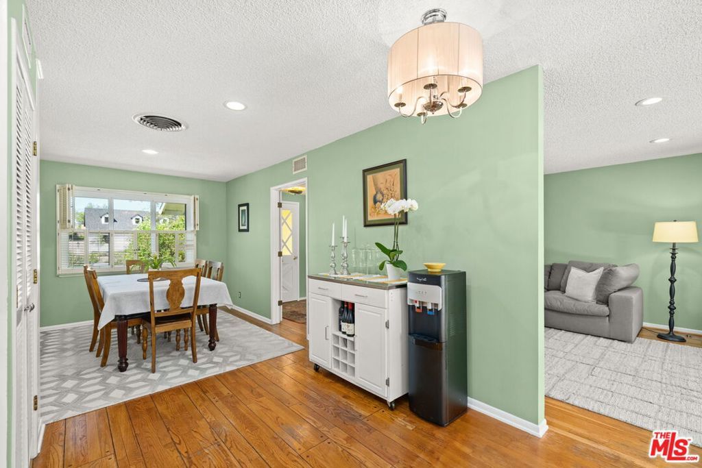 Image 18 of property listing at 6664 Royer Avenue, West Hills, CA 91307