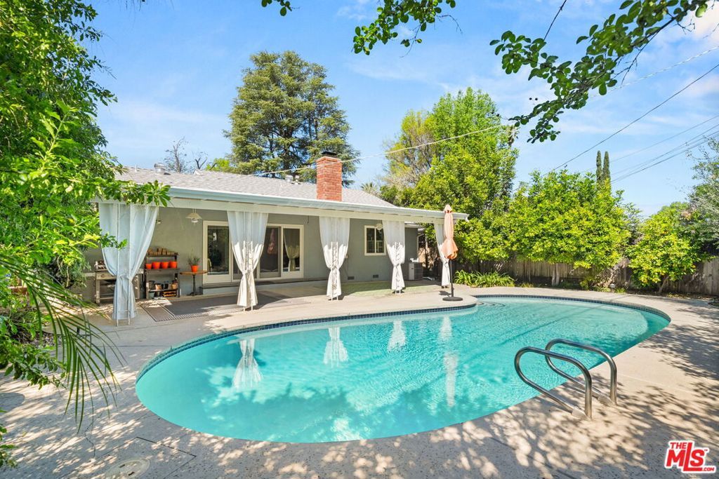 Image 26 of property listing at 6664 Royer Avenue, West Hills, CA 91307