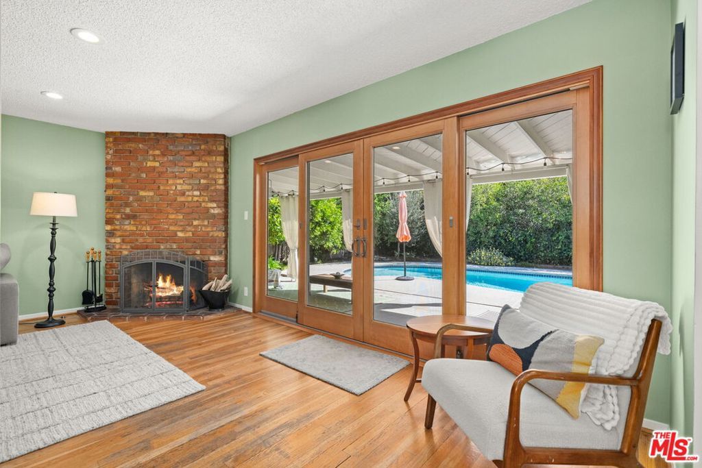 Image 5 of property listing at 6664 Royer Avenue, West Hills, CA 91307