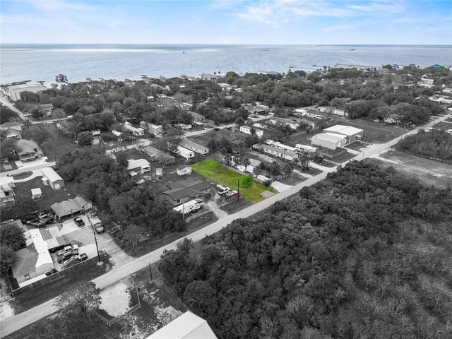 309 5th Street, San Leon, TX 77539