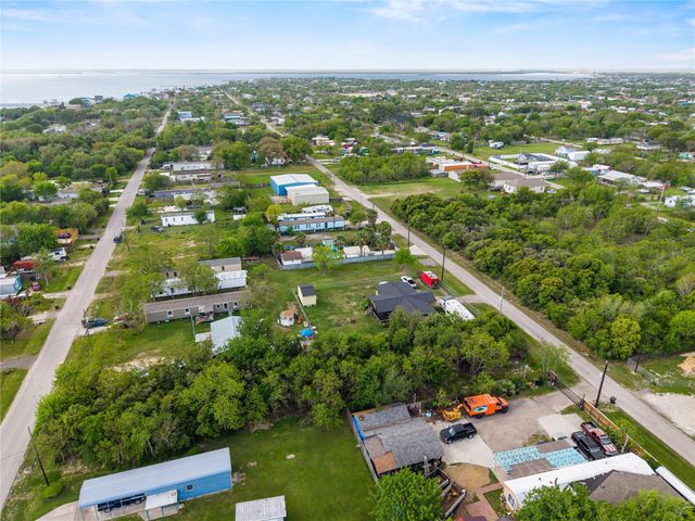 309 5th Street, San Leon, TX 77539