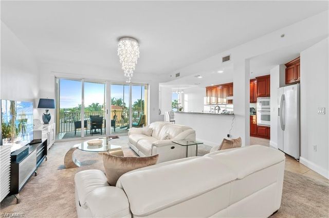 6061 Silver King BLVD 203, Cape Coral, FL 33914