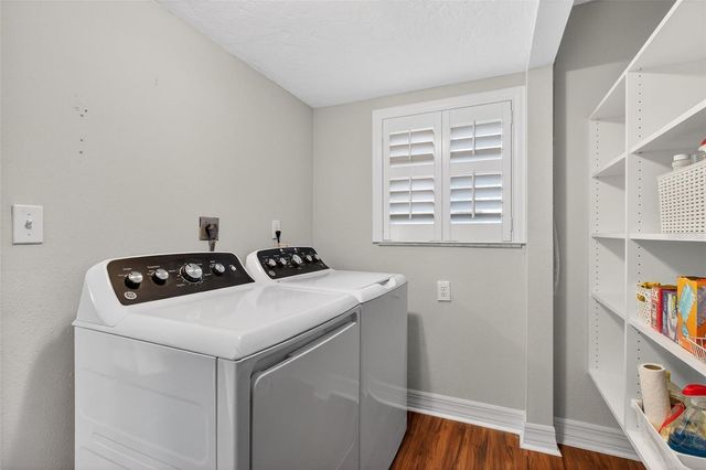 6660 CAPE HATTERAS WAY NE 1, St Petersburg, FL 33702