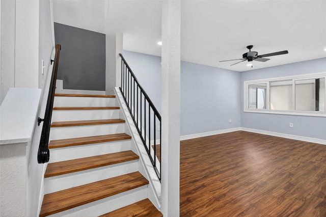 6660 CAPE HATTERAS WAY NE 1, St Petersburg, FL 33702