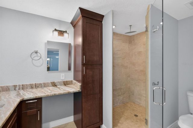 6660 CAPE HATTERAS WAY NE 1, St Petersburg, FL 33702