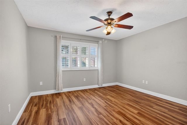 6660 CAPE HATTERAS WAY NE 1, St Petersburg, FL 33702