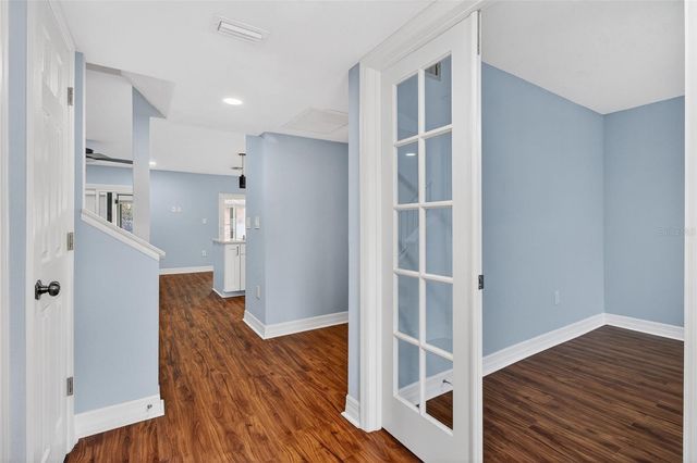 6660 CAPE HATTERAS WAY NE 1, St Petersburg, FL 33702