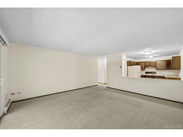 655 S Alton Way 2A, Denver, CO 80247