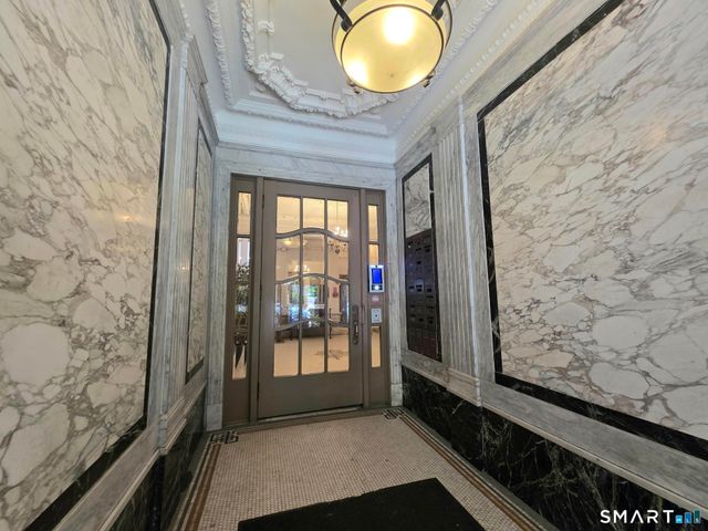 548 Orange Street 304, New Haven, CT 06511