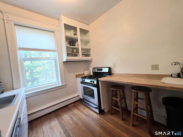 548 Orange Street 304, New Haven, CT 06511