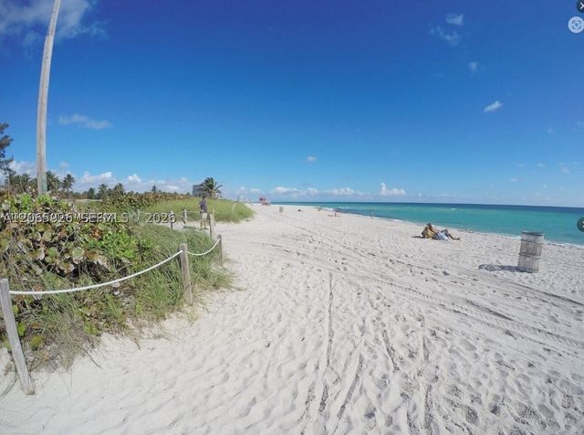 540 74th St 15, Miami Beach, FL 33141