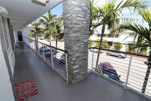 540 74th St 15, Miami Beach, FL 33141