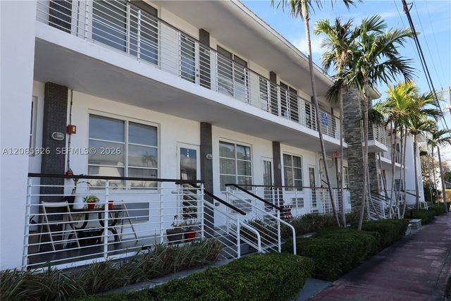 540 74th St 15, Miami Beach, FL 33141